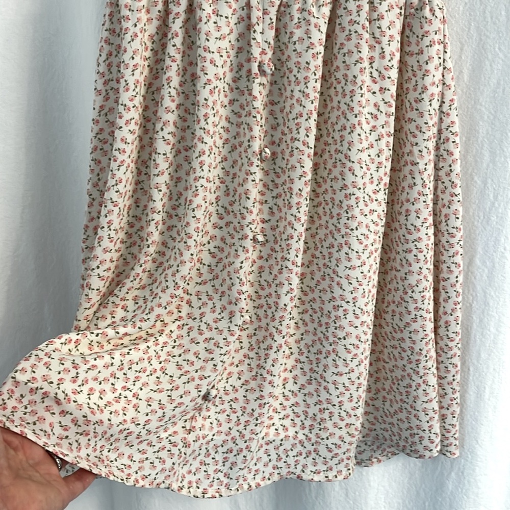 XS Sienna Sky White Dolman Sleeve V-Neck Sundress with delicate pink flowers. - Picture 5 of 7